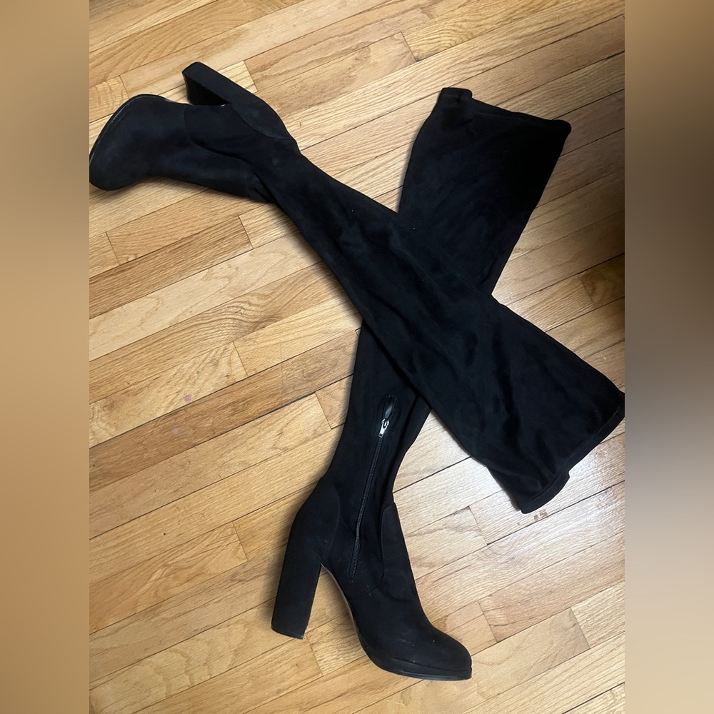 Elegant Black Over-the-Knee Boots